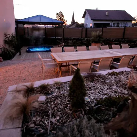 Holiday home La Ferme A Gaston, De Groupe De 250m2, Avec Et Terrain De Petanque