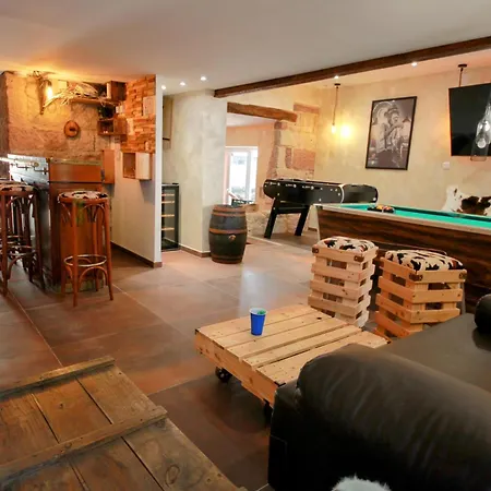 Hébergement de vacances La Ferme à Gaston, De Groupe De 250m2, Avec Et Terrain De Pétanque